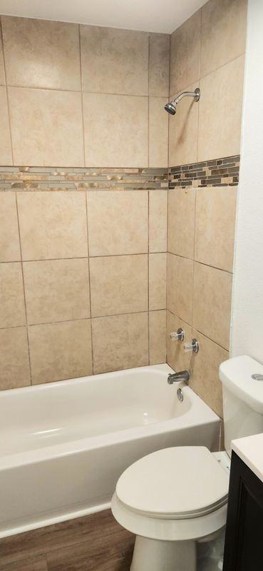 125 Goodrich Ave - Photo 3 of 9