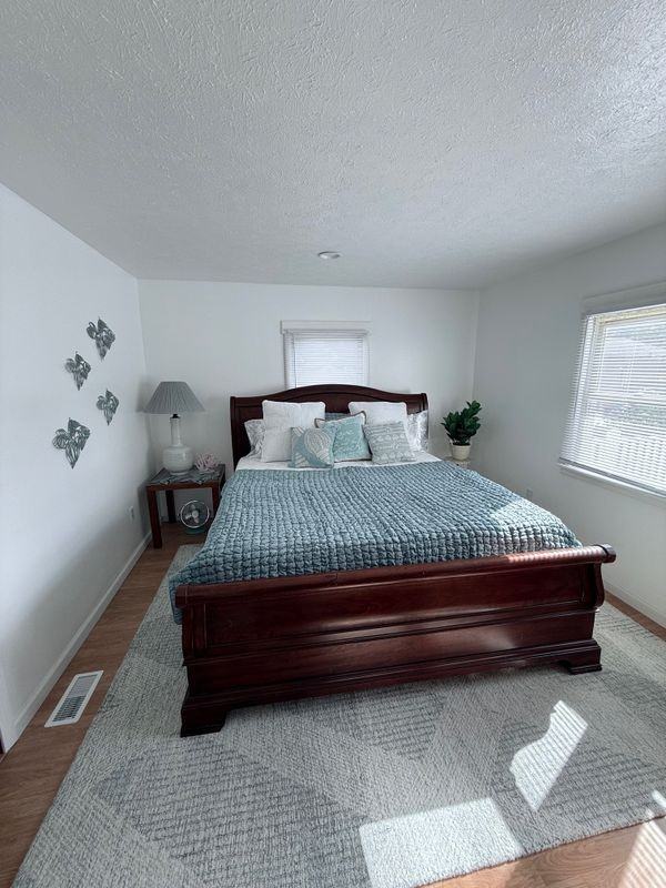 5539 South St - Photo 5 of 34