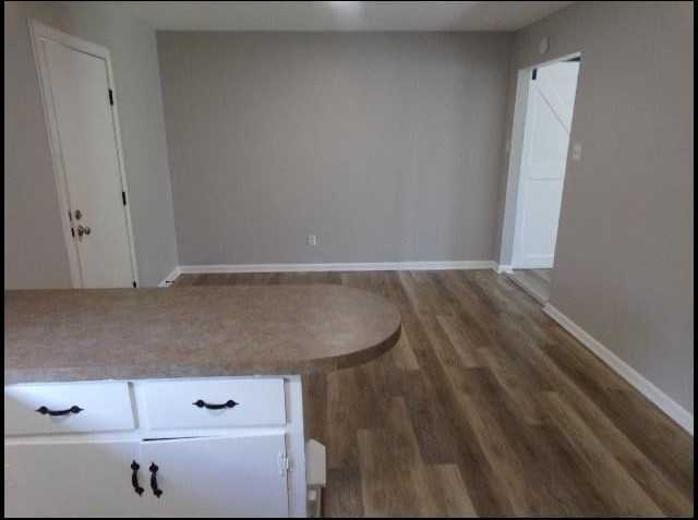 1112 Hickman St - Photo 7 of 10