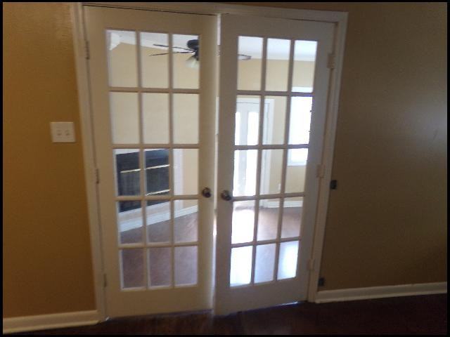 1217 Look St - Photo 7 of 10