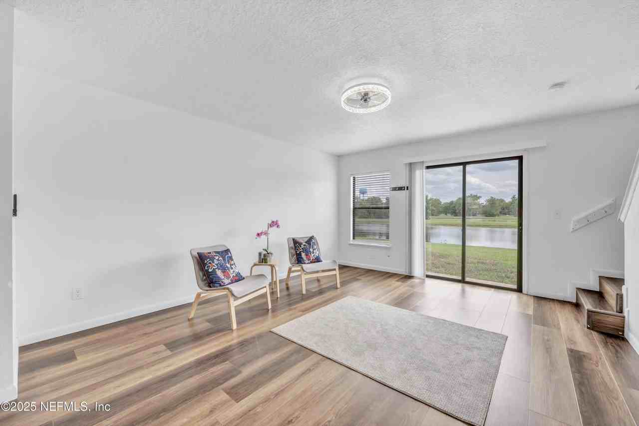 427 Cabernet Pl - Photo 5 of 15