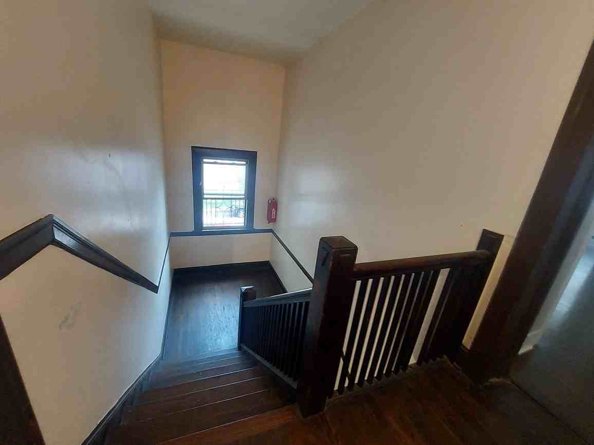 3112 W 64th St ##2 - Photo 3 of 18