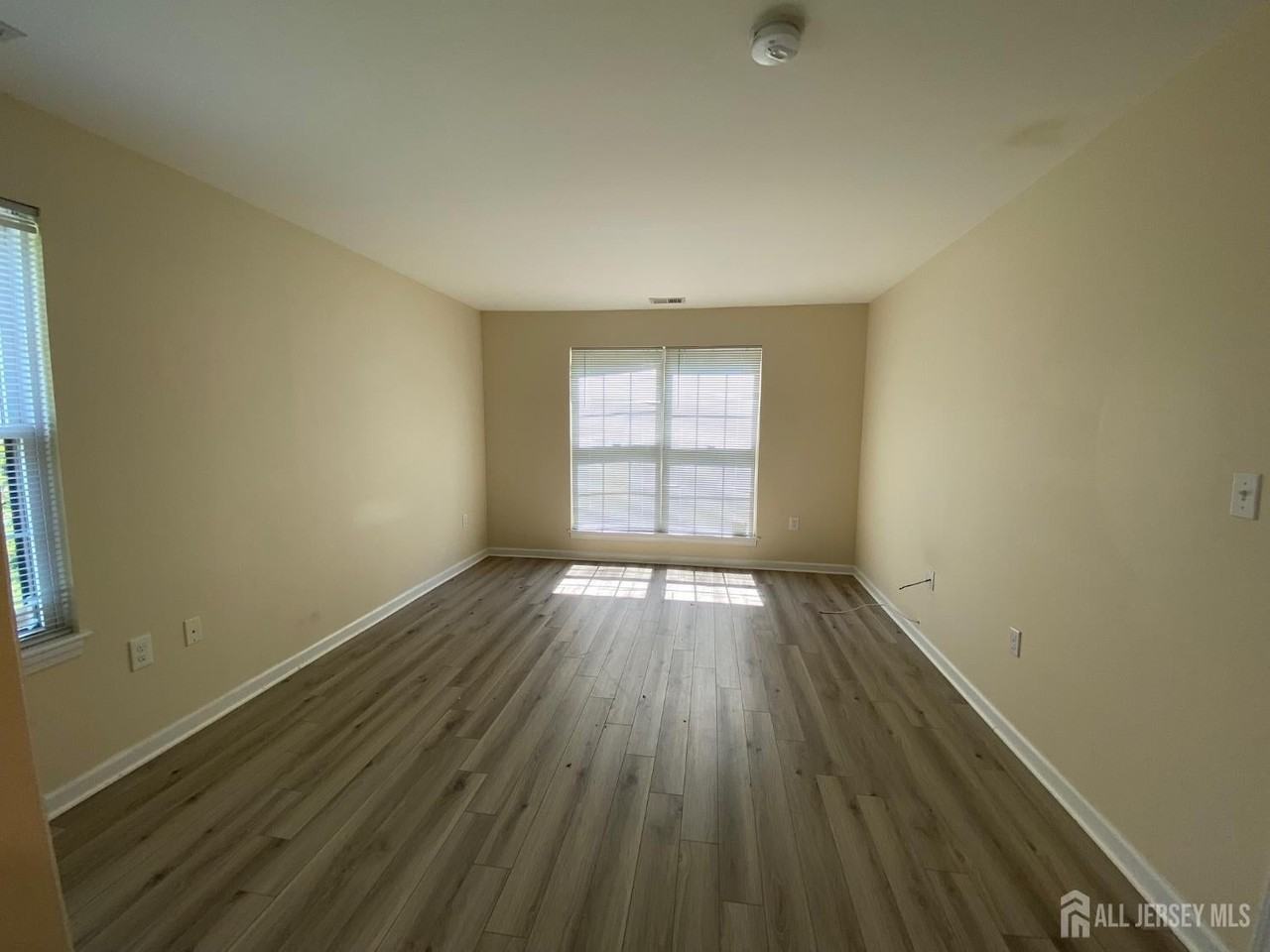 50 Fisher Dr - Photo 4 of 21