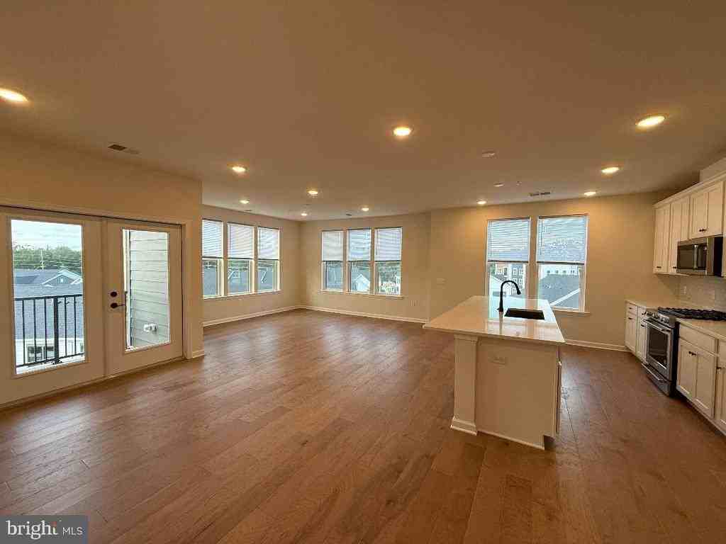 1 Culvert Dr ##408 - Photo 4 of 7