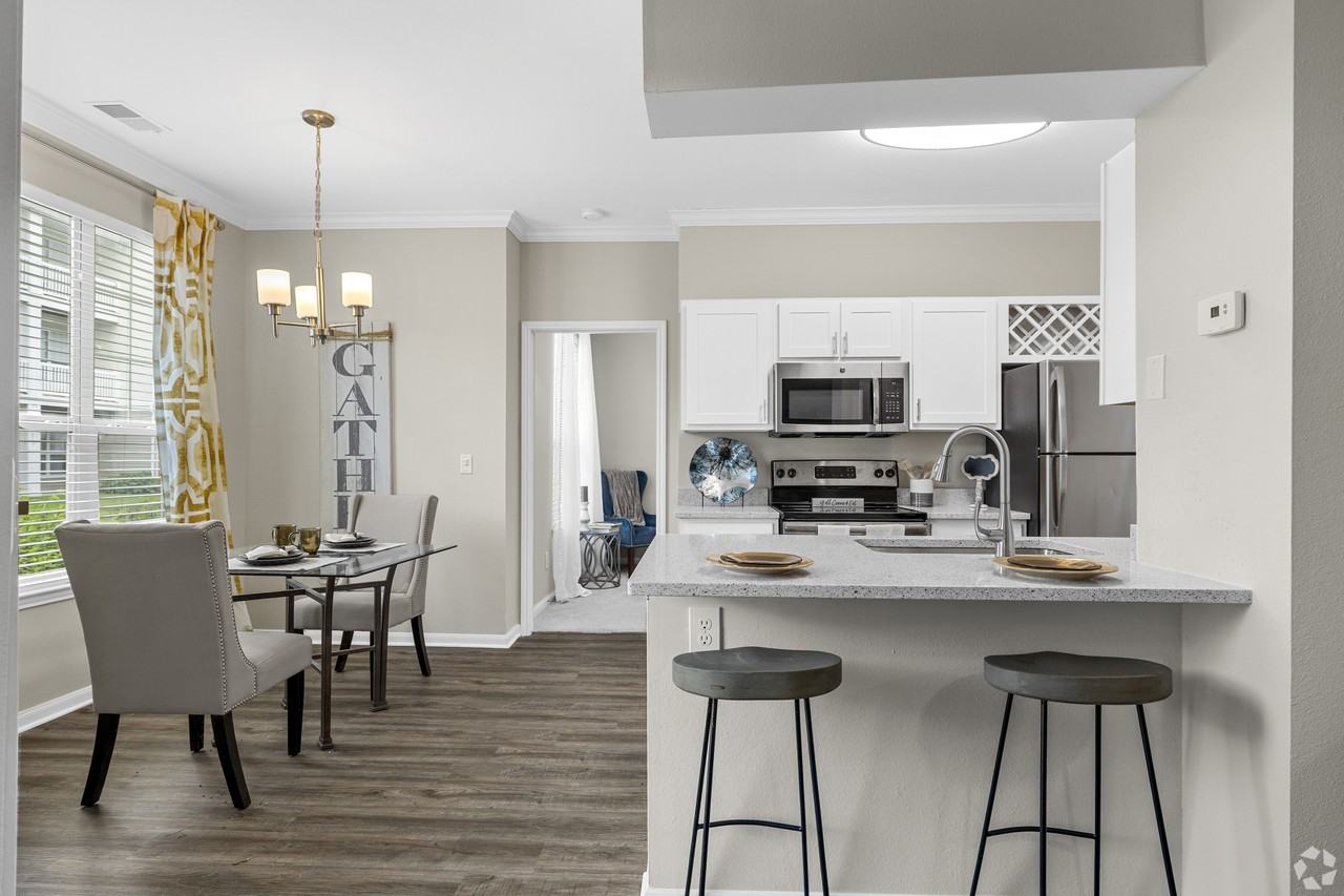 Enclave at Winghaven - Photo 6 of 25