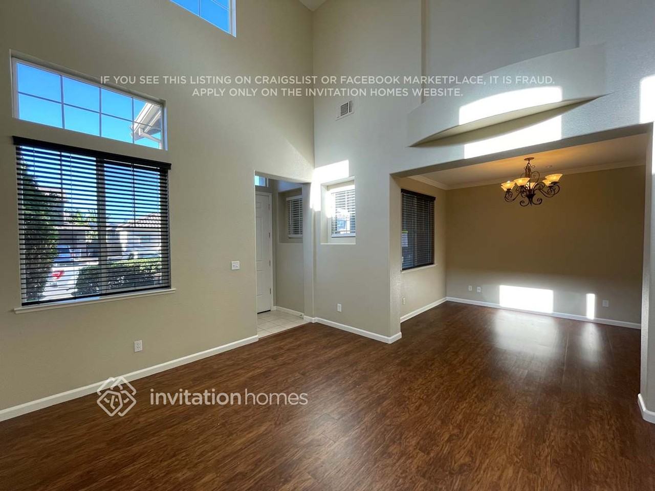 1878 Hardy Dr - Photo 4 of 17
