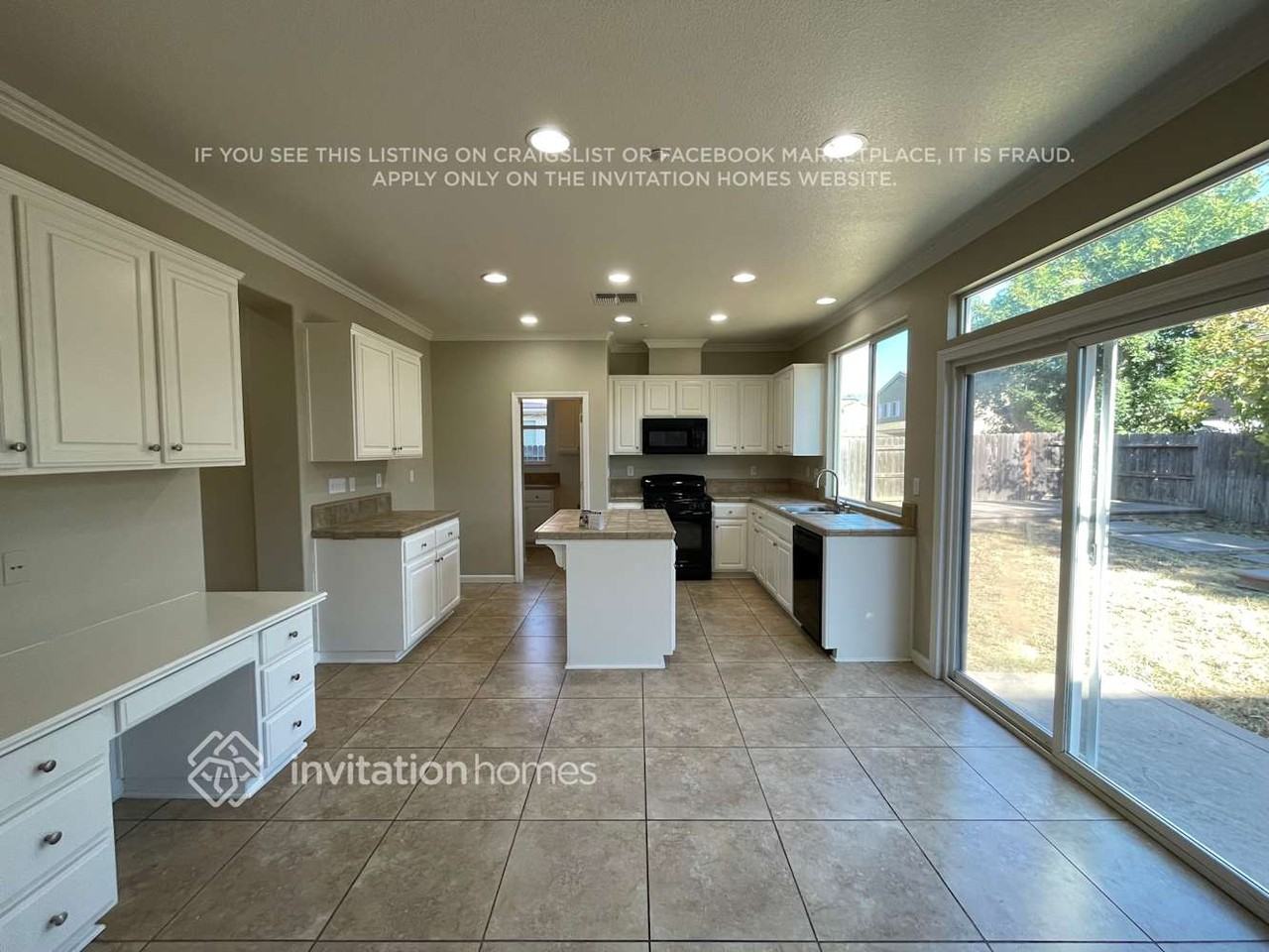 1878 Hardy Dr - Photo 5 of 17