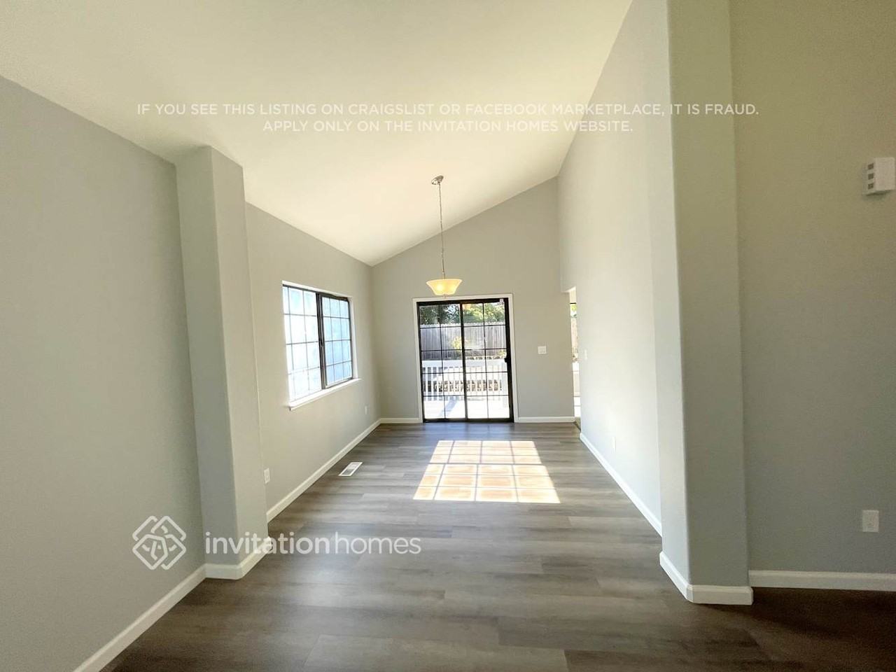 921 Pueblo Way - Photo 2 of 14