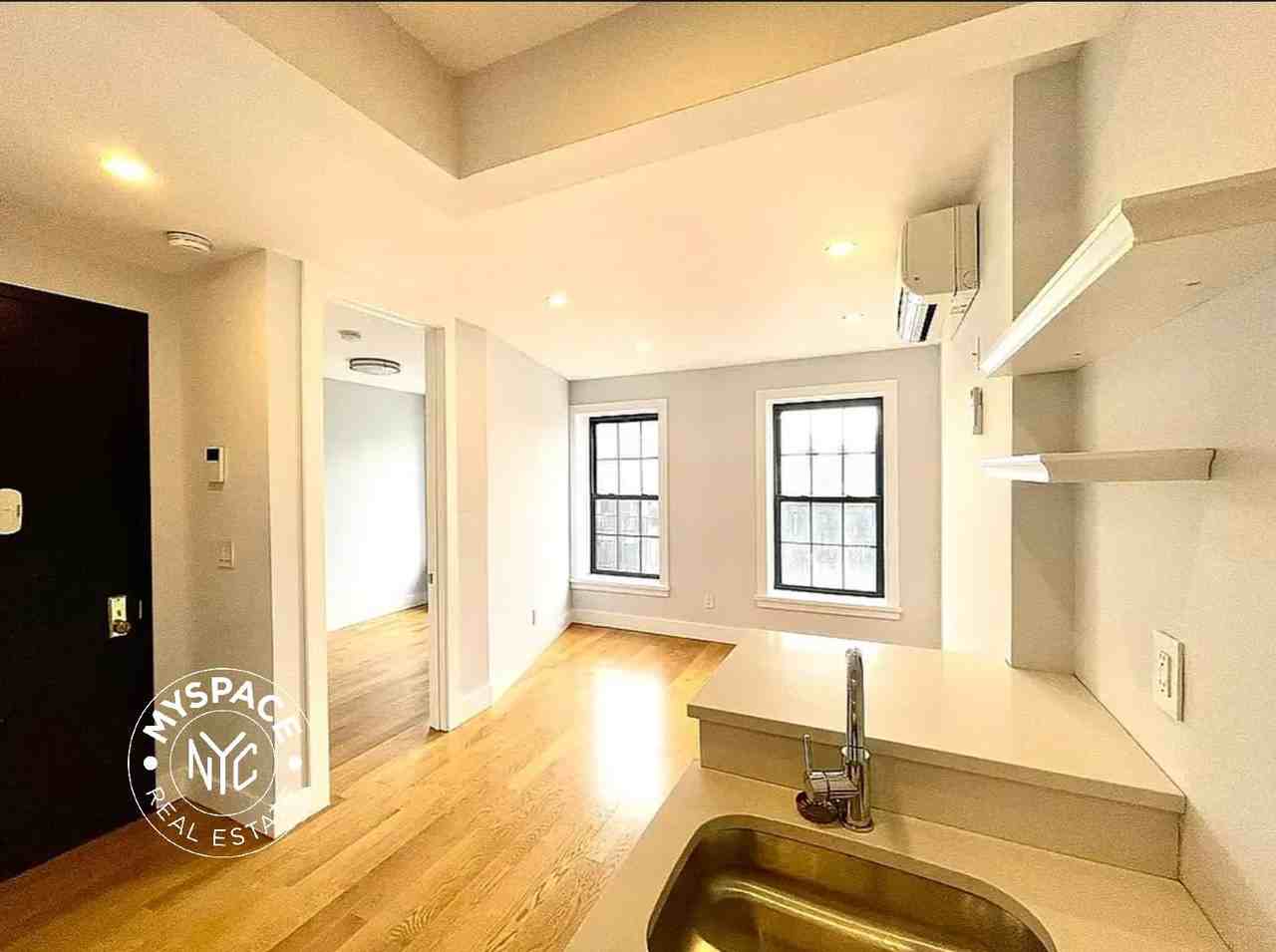 11A Spencer Pl #4 - Photo 2 of 15