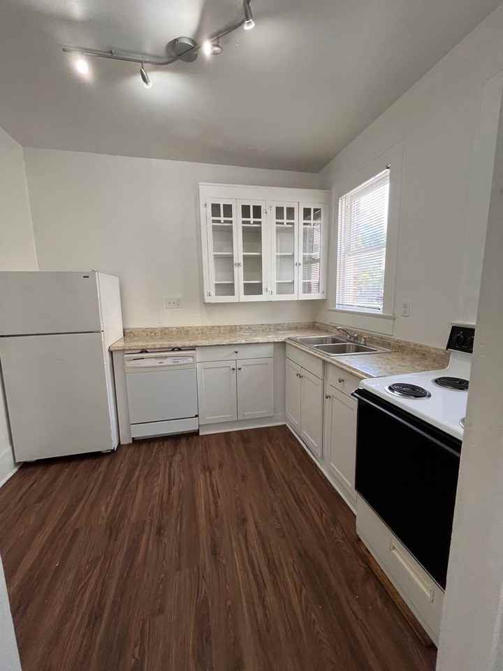 2200 Rio Grande Street - Photo 7 of 18