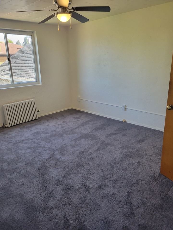 Garden Villa Apartments - Photo 4 of 27