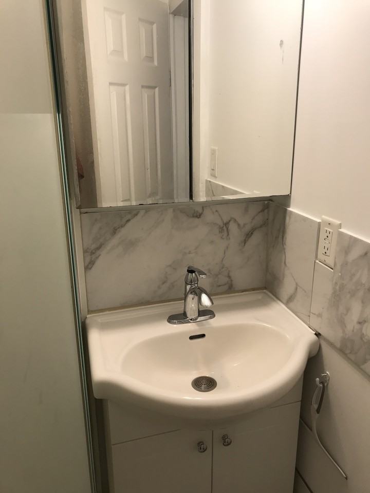21 Aloma Crescent - Photo 6 of 6