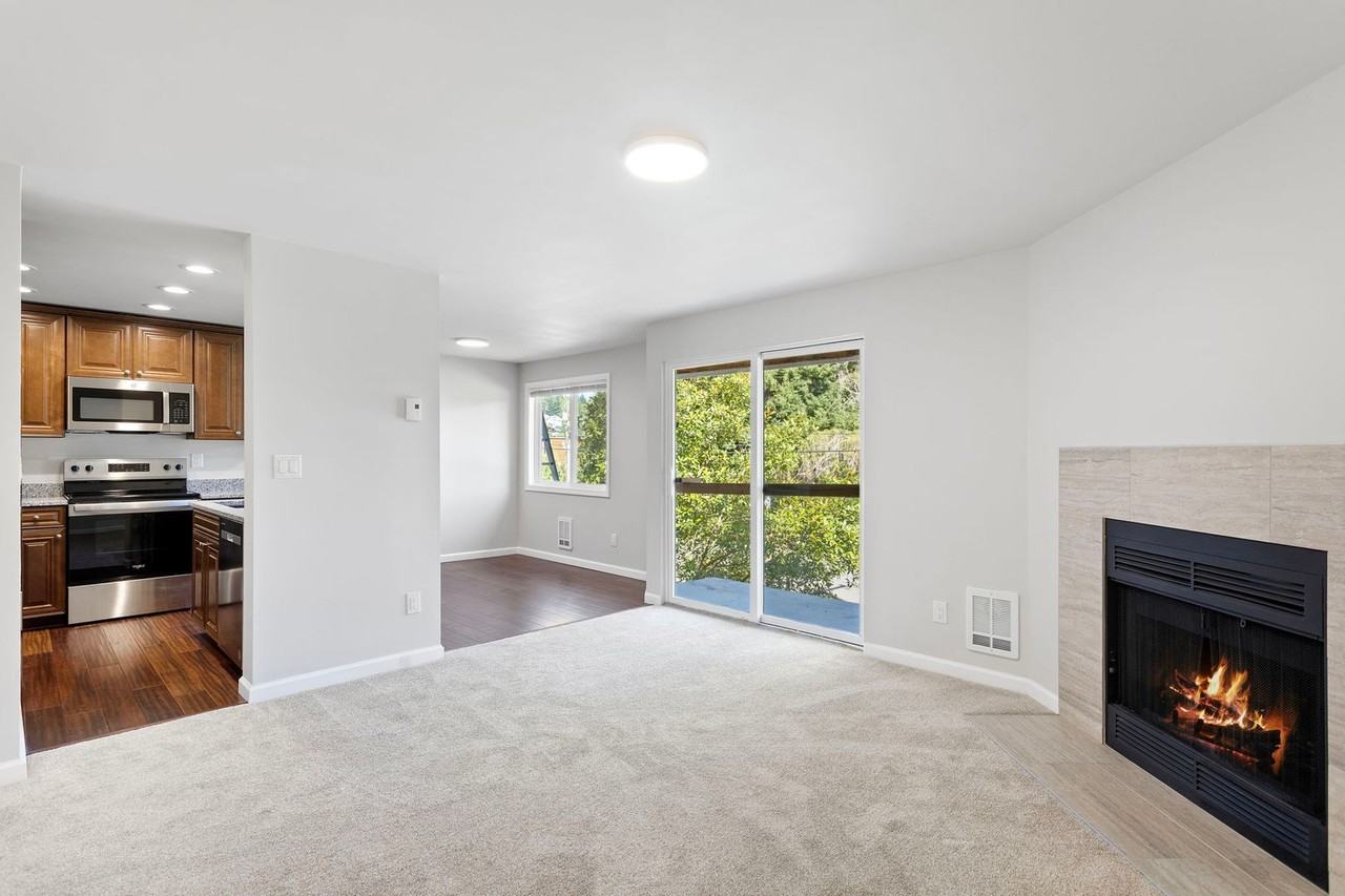 Heron View Apartment Homes - Photo 3 of 50