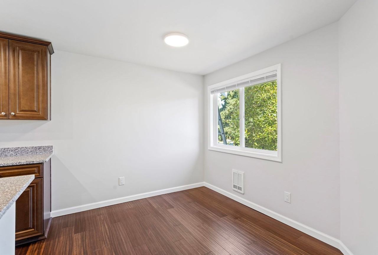 Heron View Apartment Homes - Photo 5 of 50