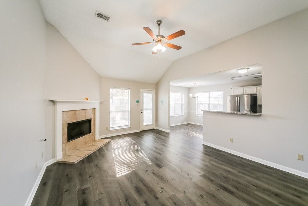 165 Garden View Dr - Photo 4 of 16