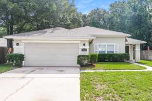 1071 Collinswood Dr W - Photo 1 of 1