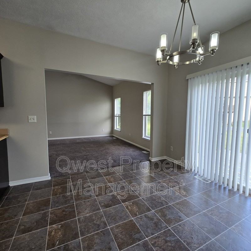 6981 Sienna Dr Se - Photo 4 of 21