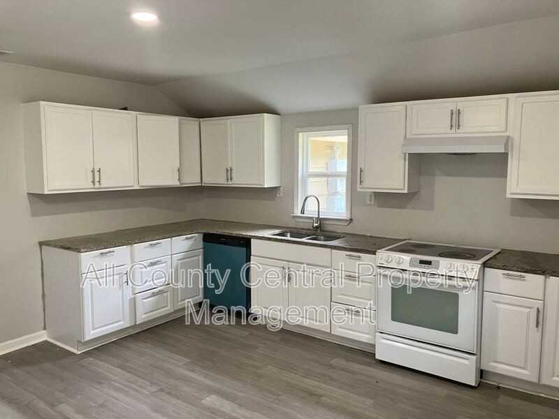 3115 Parkwood Road - Photo 7 of 12