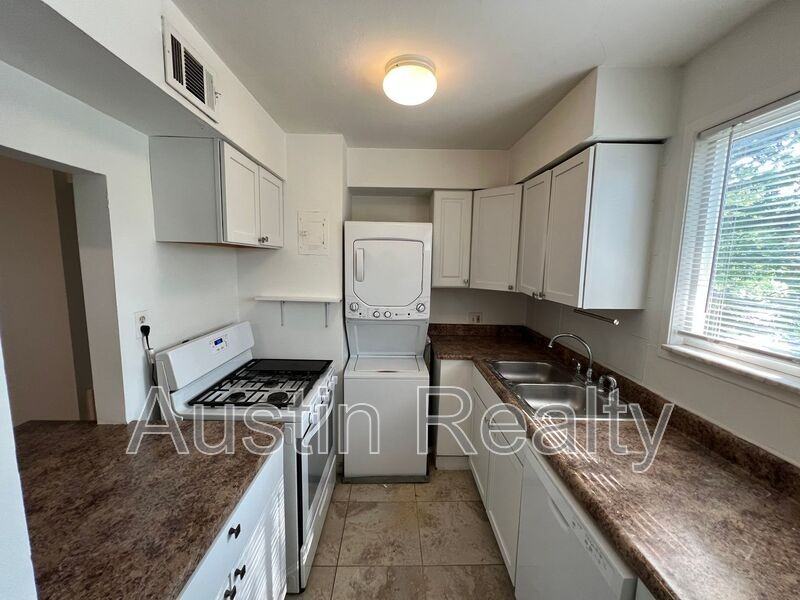 7628 Dale Ave #A - Photo 3 of 7