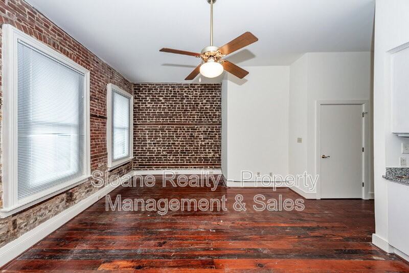 290 King St Apt A - Photo 5 of 31