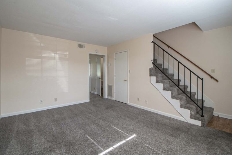 371 Peabody Dr #3 - Photo 4 of 23