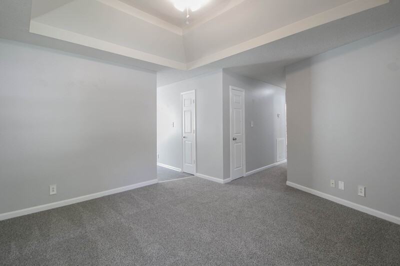 571 Garnet Dr #NA - Photo 2 of 17