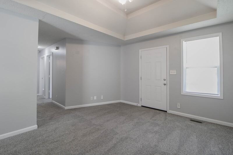 571 Garnet Dr #NA - Photo 3 of 17