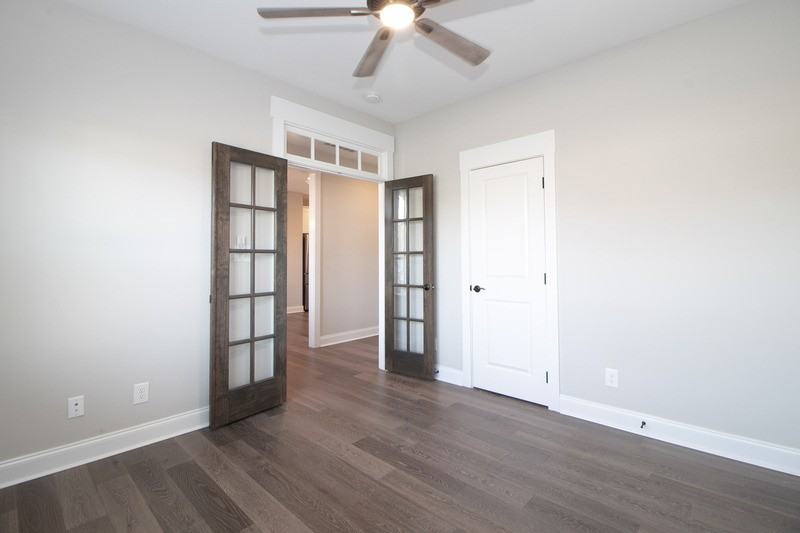 1441 Hereford Blvd - Photo 3 of 31