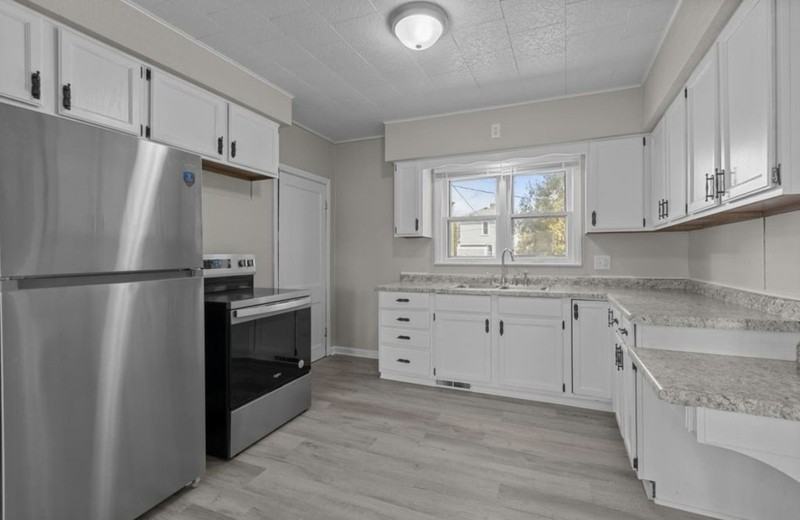 97 Hamilton Pl - Photo 2 of 24