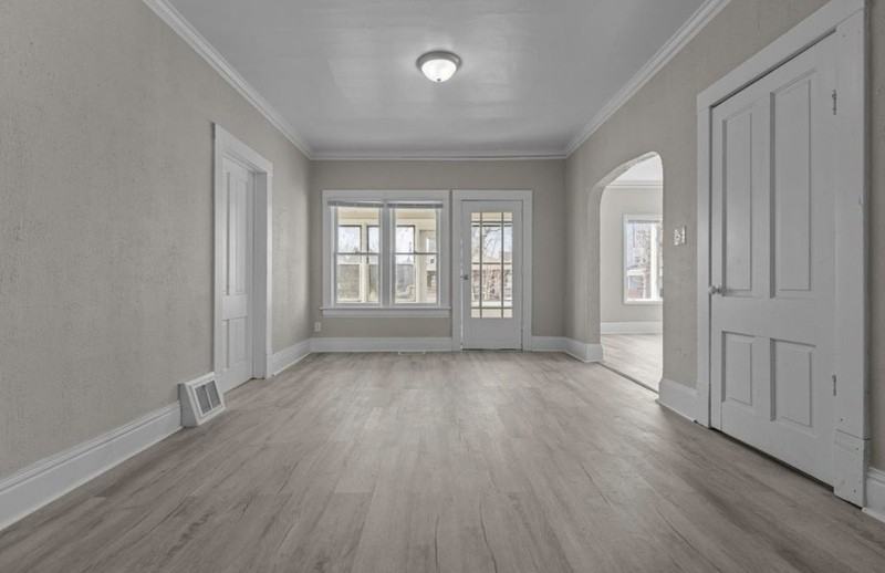 97 Hamilton Pl - Photo 7 of 24