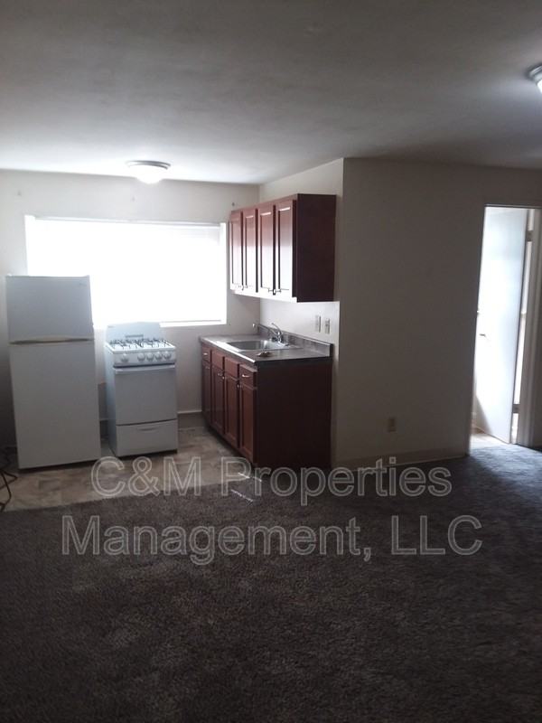 230 Ludlow Ave #12 - Photo 3 of 3