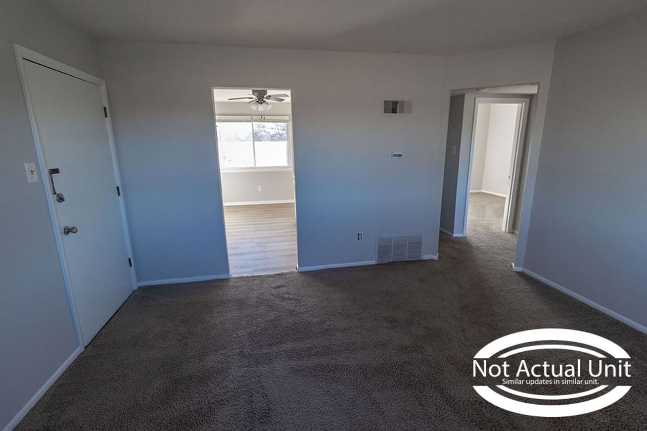 2924 Leeway Dr #D - Photo 5 of 22