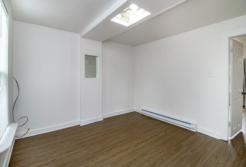 14402 56th Ave S #B - Photo 3 of 26