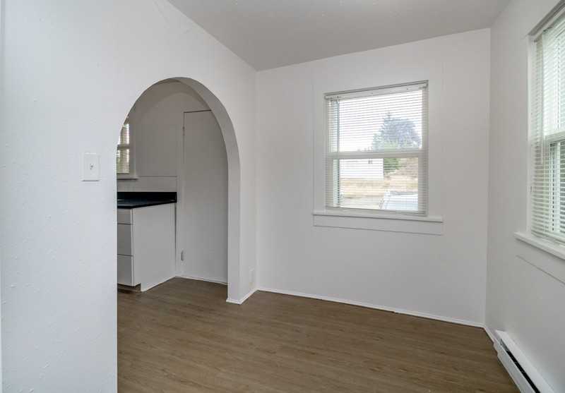 14402 56th Ave S #B - Photo 7 of 26