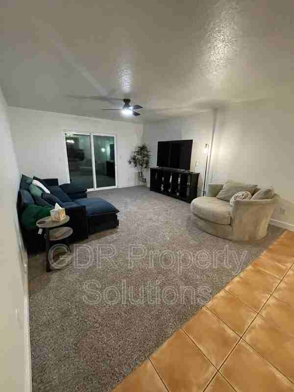 520 Ortiz Dr Ne - Photo 3 of 36