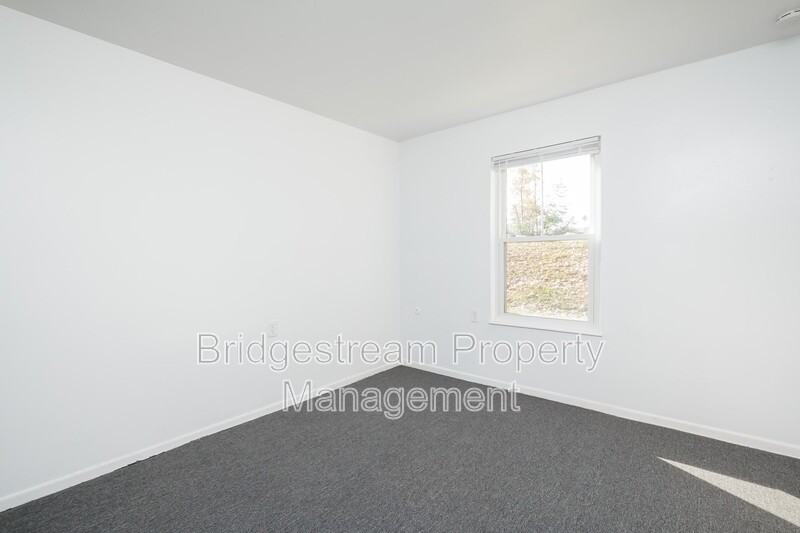 1415 Forest Ln - Photo 6 of 16