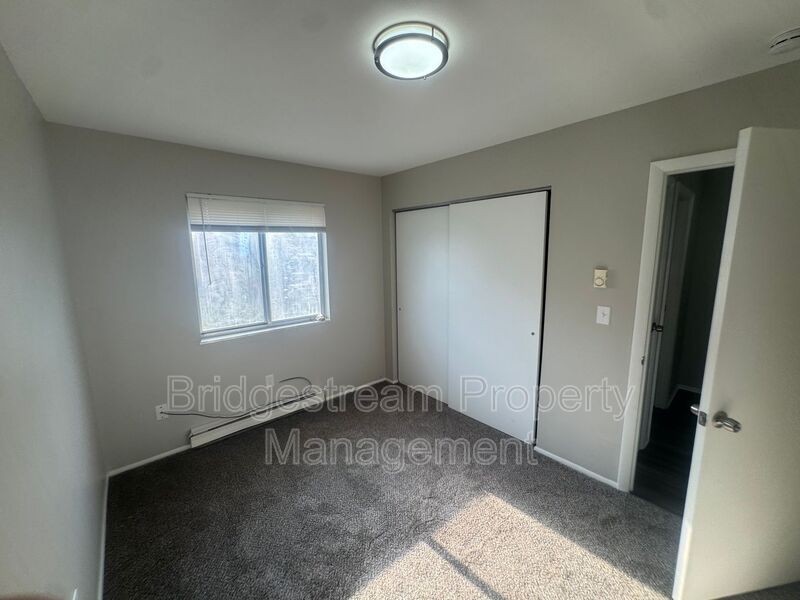 4333 Powell Rd - Photo 4 of 14