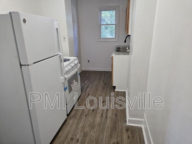4018 Vermont Ave #2MK