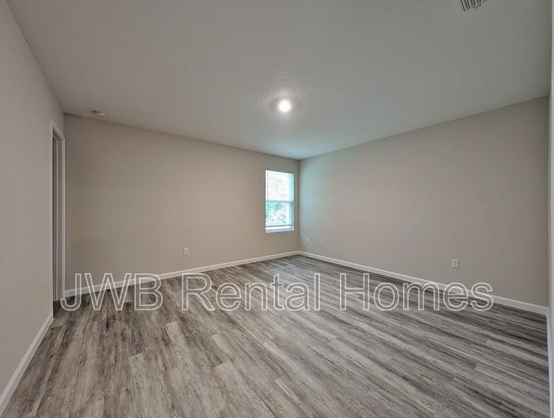 6418 Paragon St - Photo 7 of 11