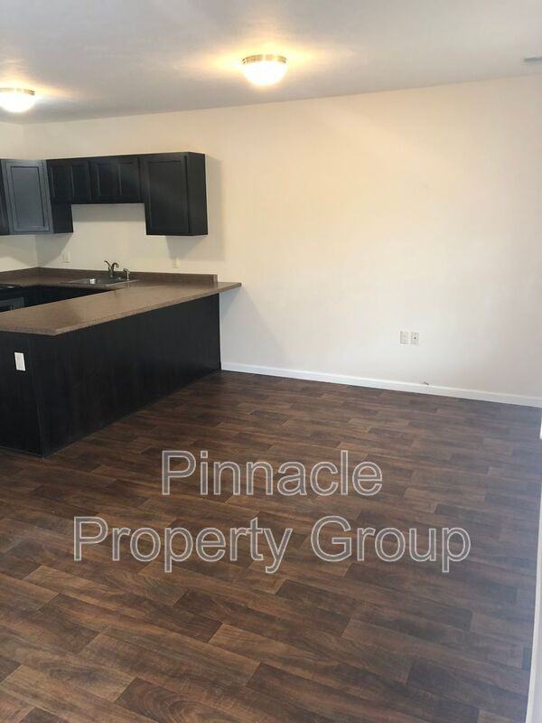 7213 Maple Valley Rd - Photo 2 of 10