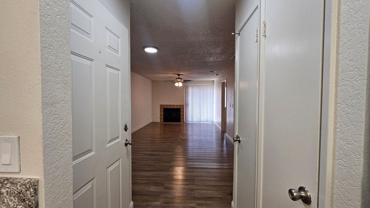 Boulder Springs Apartments - Photo 4 of 50