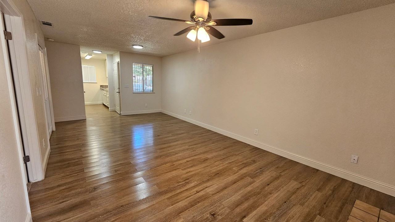 Boulder Springs Apartments - Photo 5 of 50