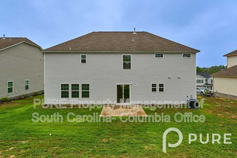 1074 Acacia Ln - Photo 2 of 33