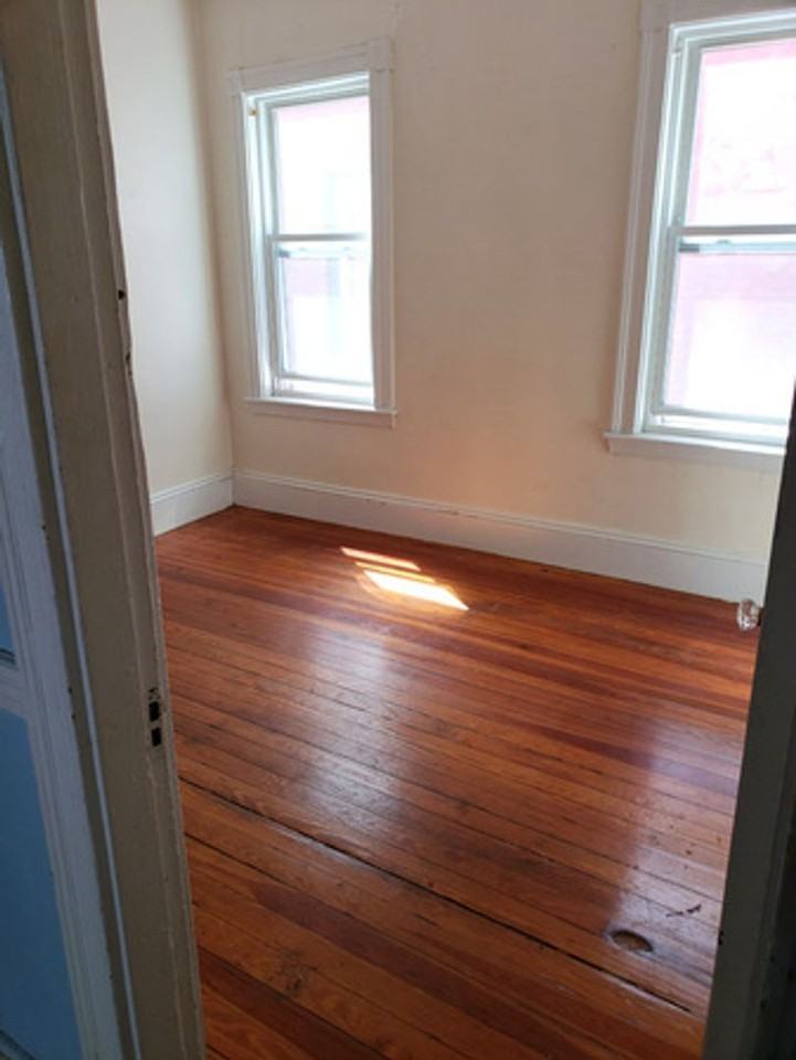 346 Faneuil St - Photo 3 of 25