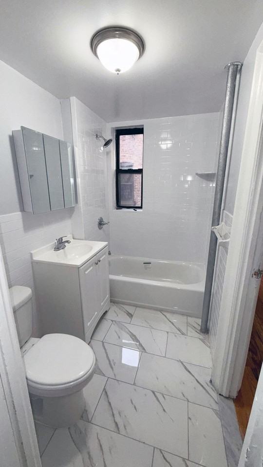 2685 - Highland Arms Apartments - Photo 4 of 13