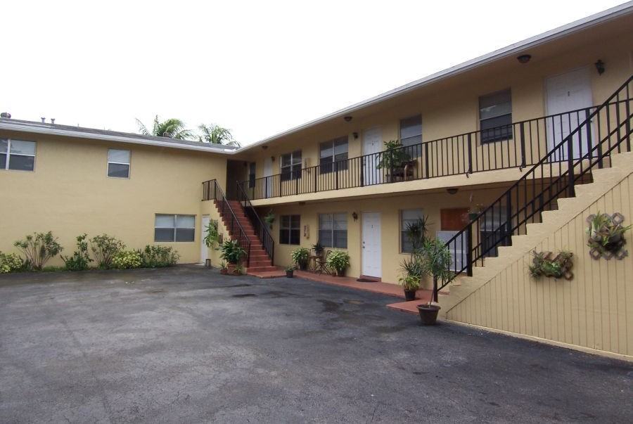 1640 N DIXIE HWY - Photo 7 of 8