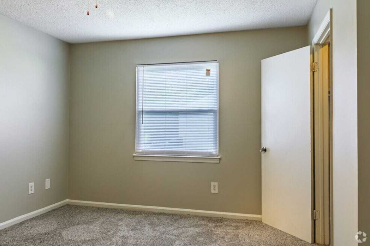 Fairview Lex Acquisition, LLC. - Photo 4 of 33