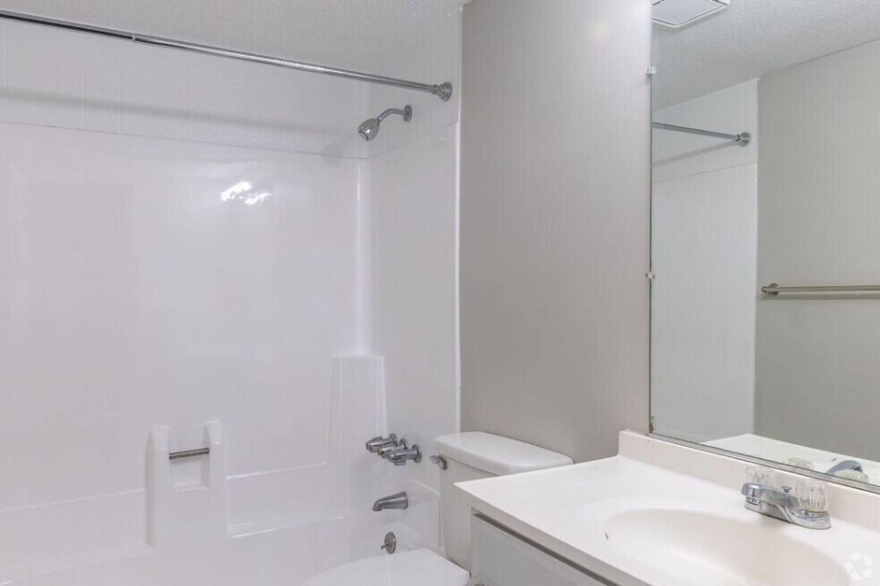 Fairview Lex Acquisition, LLC. - Photo 5 of 33