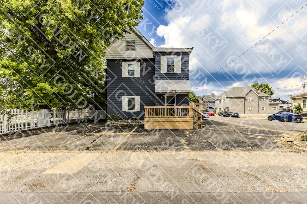 502 West Jackson Street - Unit B - Photo 2 of 13