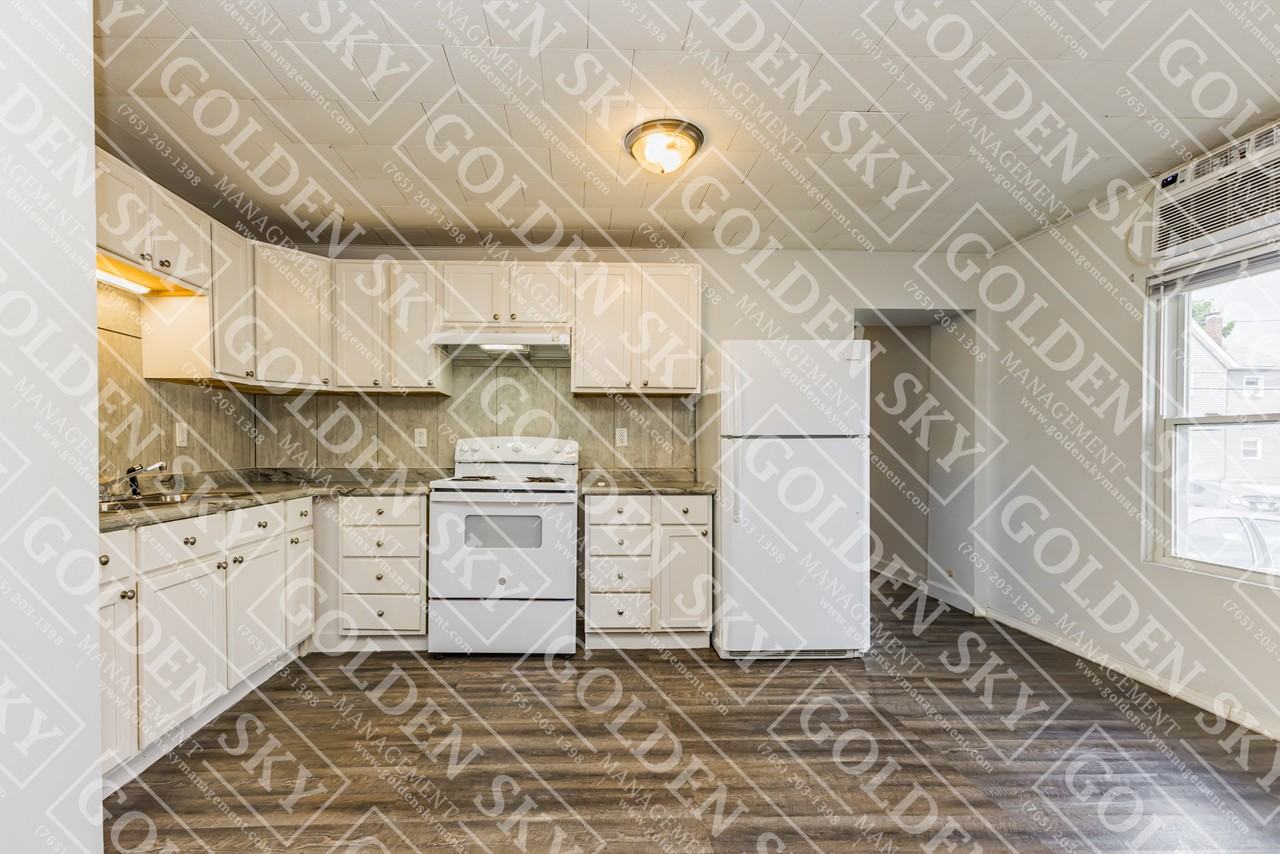 502 West Jackson Street - Unit B - Photo 3 of 13